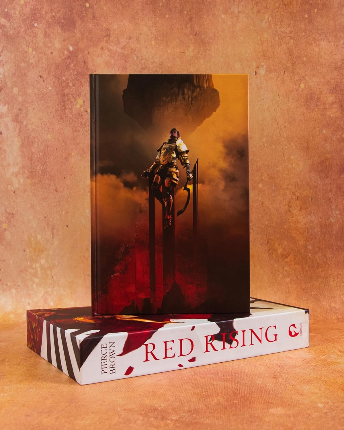 First Edition Red Rising Red Rising: Book 1 (Sprayed Edge Edition Hardcover) – Mavis